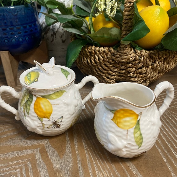 NEW! Cottage Lemon & Butterfly Honeycomb Bee Sugar Bowl & Creamer Pitcher Set - Picture 11 of 11
